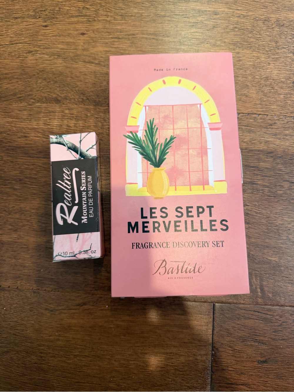 Mixed bundle Les Sept Marveilles sample set with Realtree travel